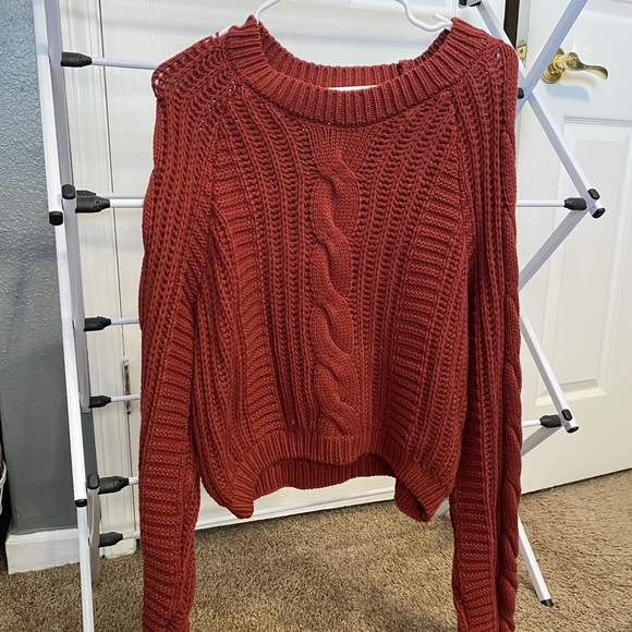 Sweater - Picture 1 of 2